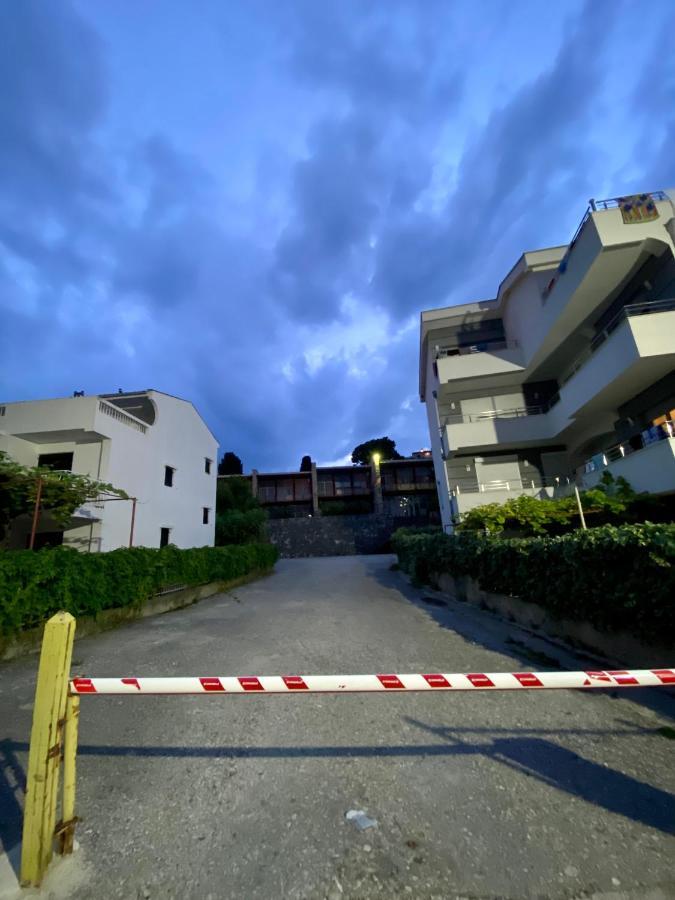 Mala Plaza Apartments Ulcinj Esterno foto